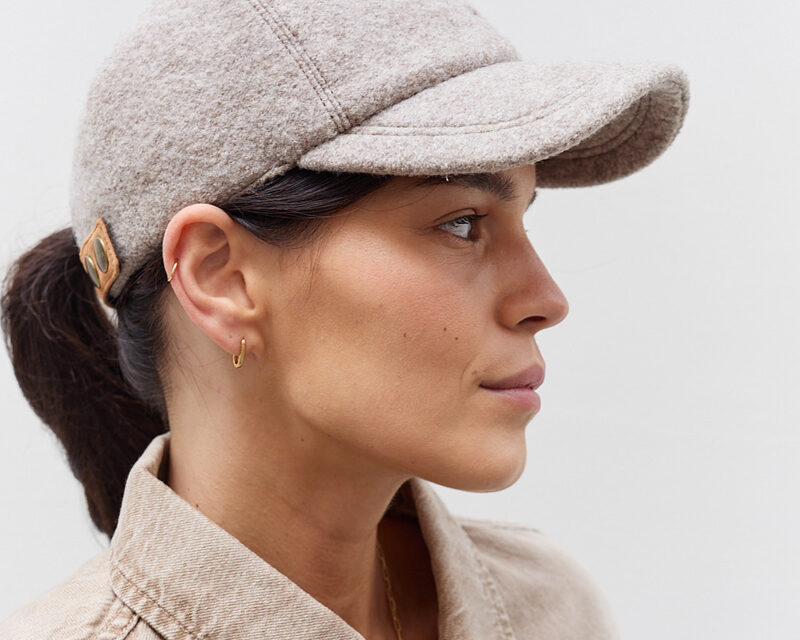 Les matériaux premium et la fabrication artisanale d'une casquette Made in France