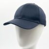 Officier casquette marine dépêrlante
