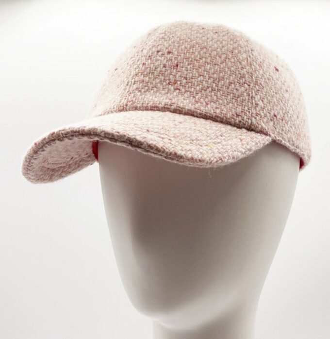 Casquette en laine tweed rose fabriquée en France